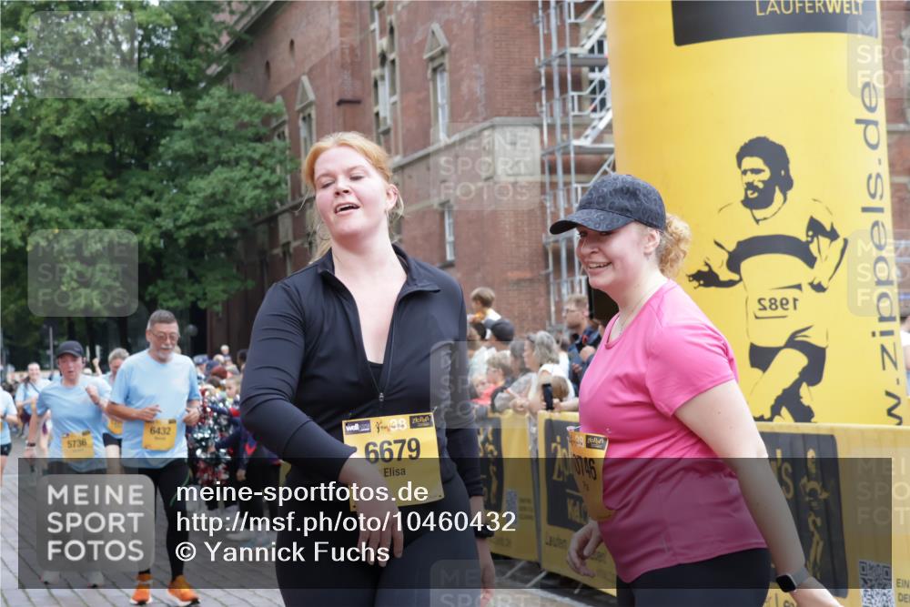 13.09.2026 - Kiel Lauf Yannick Fuchs http://msf.ph/oto/10460432 13.09.2026 09:52:33 Ziel 918, 919, 2157, 2924, 5736, 6432, 6601, 6679, 7742, 7867, 9892, 10259, 10746, 12282, 180, 896, 1899, 2924, 3476, 3832, 4132, 4166, 4666, 4883, 5032, 6471, 6625, 6867, 7347, 7494, 7719, 8729, 8992, 9616, 10371, 10620, 11130, 11300, 11444, 11445, 11580, 11832, 12068, 291, 1092, 1395, 4412, 4671, 6241, 6613, 6845, 7394, 8068, 8851, 9345, 9565, 10280, 10798, 12258, 803, 896, 1100, 1899, 4230, 7007, 10048, 11445, 11832, 11834, 12630 meine-sportfotos.de