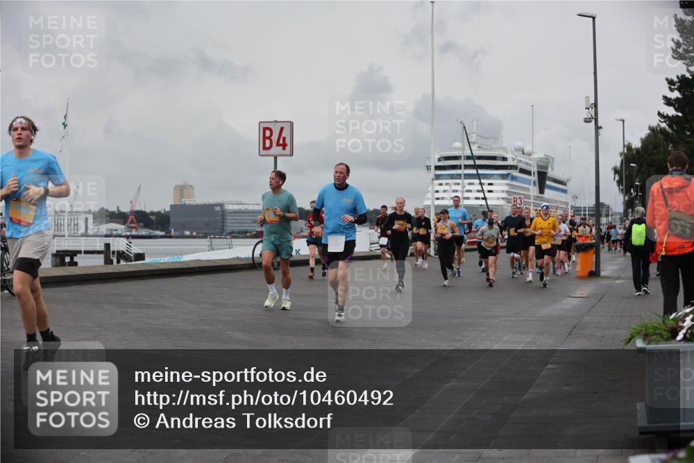 13.09.2026 - Kiel Lauf Andreas Tolksdorf http://msf.ph/oto/10460492 13.09.2026 12:01:19 Kiellinie 4, 3 meine-sportfotos.de