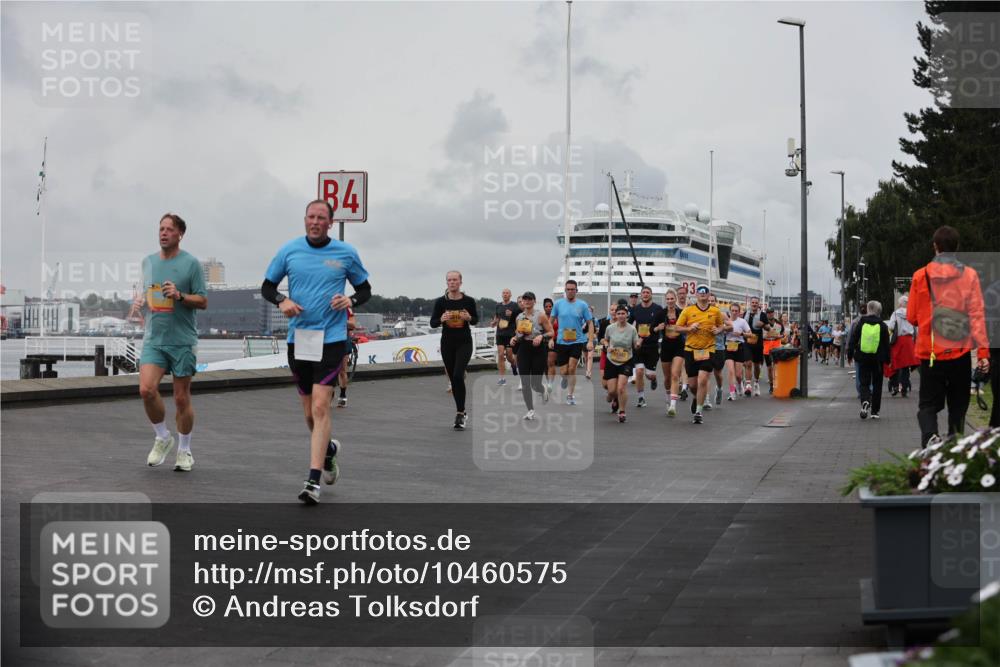 13.09.2026 - Kiel Lauf Andreas Tolksdorf http://msf.ph/oto/10460575 13.09.2026 12:01:20 Kiellinie 4, 33, 11342 meine-sportfotos.de