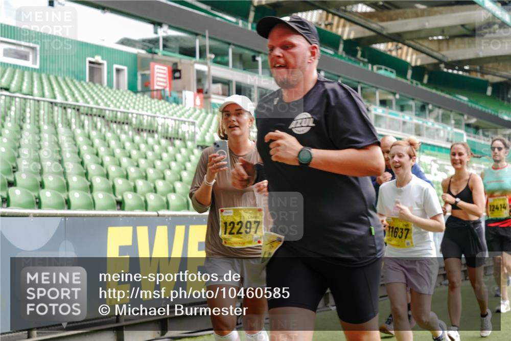 13.09.2026 - 21. swb-Marathon Bremen Michael Burmester http://msf.ph/oto/10460585 13.09.2026 10:34:17 Laufen im Stadion 10018, 10067, 10078, 10147, 10157, 10166, 10177, 10184, 10185, 10211, 10236, 10240, 10254, 10297, 10300, 10355, 10356, 10367, 10368, 10369, 10374, 10379, 10383, 10394, 10408, 10415, 10423, 10428, 10460, 10485, 10494, 10530, 10559, 10578, 10604, 10639, 10668, 10669, 10673, 10677, 10687, 10691, 10699, 10700, 10728, 10745, 10749, 10750, 10772, 10787, 10788, 10794, 10809, 10828, 10857, 10914, 10928, 11126, 11162, 11343, 11803, 11965, 10146, 10222 meine-sportfotos.de