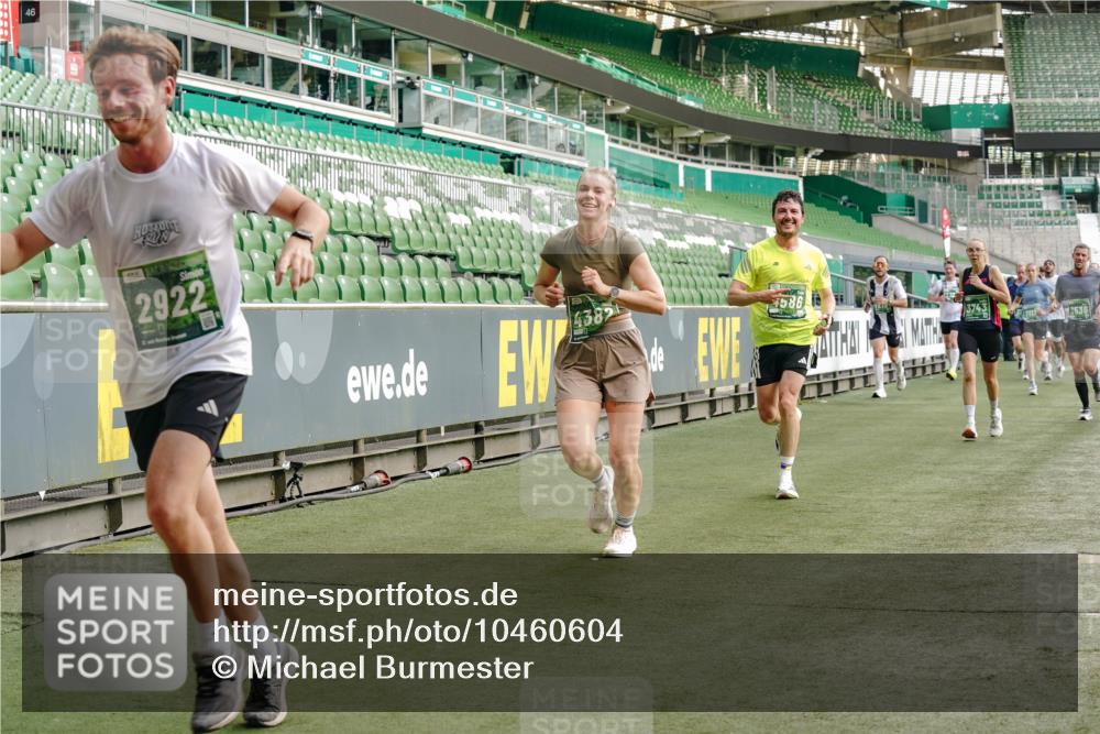 13.09.2026 - 21. swb-Marathon Bremen Michael Burmester http://msf.ph/oto/10460604 13.09.2026 12:54:58 Laufen im Stadion 161, 189, 201, 205, 313, 385, 388, 461, 472, 481, 495, 560, 655, 666, 675, 696, 740, 816, 827, 913, 1053, 1058, 1076, 1197, 1207, 1390, 1419, 1468, 1537, 1551, 1599, 1631, 1645, 1658, 2055, 2125, 2234, 2251, 2319, 2383, 2390, 2474, 2499, 2623, 2701, 2733, 2801, 2824, 2870, 2882, 2913, 2922, 2962, 2971, 3012, 3054, 3057, 3134, 3175, 3192, 3206, 3241, 3246, 3346, 3356, 3357, 3413, 3706, 3716, 3836, 4137, 4413, 4733, 5277, 5430, 5530, 6106, 2498, 3085 meine-sportfotos.de