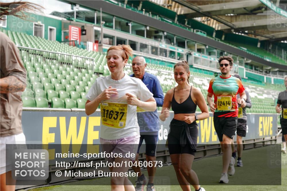 13.09.2026 - 21. swb-Marathon Bremen Michael Burmester http://msf.ph/oto/10460673 13.09.2026 10:34:18 Laufen im Stadion 10018, 10067, 10078, 10147, 10157, 10166, 10177, 10184, 10185, 10211, 10236, 10240, 10254, 10297, 10300, 10355, 10356, 10367, 10368, 10369, 10374, 10379, 10383, 10394, 10408, 10415, 10423, 10428, 10460, 10485, 10494, 10530, 10559, 10578, 10604, 10639, 10668, 10669, 10673, 10677, 10687, 10691, 10699, 10700, 10728, 10745, 10749, 10750, 10772, 10787, 10788, 10794, 10809, 10828, 10857, 10914, 10928, 11126, 11162, 11343, 11803, 11965, 10146, 10222 meine-sportfotos.de