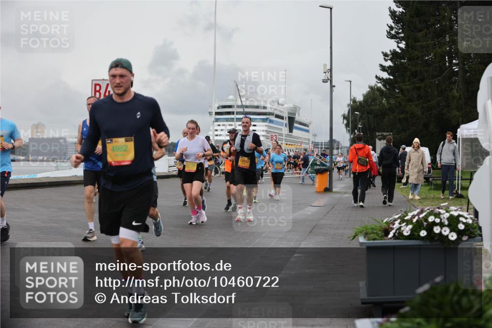 13.09.2026 - Kiel Lauf Andreas Tolksdorf http://msf.ph/oto/10460722 13.09.2026 12:01:27 Kiellinie 4982, 12537, 3 meine-sportfotos.de