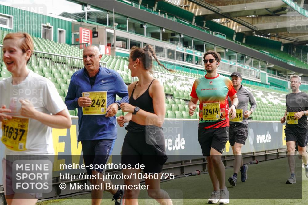 13.09.2026 - 21. swb-Marathon Bremen Michael Burmester http://msf.ph/oto/10460725 13.09.2026 10:34:19 Laufen im Stadion 10018, 10067, 10078, 10093, 10147, 10157, 10166, 10177, 10184, 10185, 10211, 10236, 10240, 10254, 10297, 10300, 10355, 10356, 10367, 10368, 10369, 10374, 10379, 10383, 10394, 10408, 10415, 10423, 10428, 10460, 10485, 10494, 10530, 10559, 10578, 10604, 10639, 10668, 10669, 10673, 10677, 10687, 10691, 10699, 10700, 10728, 10745, 10749, 10750, 10772, 10787, 10788, 10794, 10809, 10828, 10857, 10914, 10928, 11126, 11162, 11343, 11803, 11965, 10146, 10222 meine-sportfotos.de
