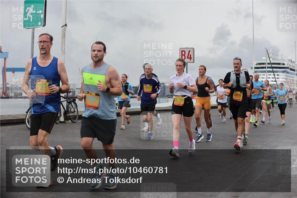 13.09.2026 - Kiel Lauf Andreas Tolksdorf http://msf.ph/oto/10460781 13.09.2026 12:01:29 Kiellinie 4, 11, 39, 125, 9346, 12733, 12537, 3 meine-sportfotos.de