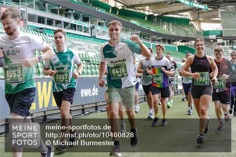 13.09.2026 - 21. swb-Marathon Bremen Michael Burmester http://msf.ph/oto/10460828 13.09.2026 13:12:14 Laufen im Stadion 118, 183, 265, 514, 695, 703, 843, 933, 984, 1113, 1226, 1286, 1334, 1435, 1849, 1851, 1936, 1952, 2005, 2248, 2264, 2281, 2299, 2330, 2336, 2353, 2375, 2377, 2398, 2426, 2443, 2461, 2478, 2505, 2531, 2589, 2659, 2669, 2673, 2684, 2765, 2784, 2792, 2804, 2815, 2822, 2836, 2850, 2860, 2895, 2907, 2963, 2966, 2975, 2976, 3026, 3027, 3079, 3082, 3143, 3155, 3159, 3207, 3293, 3308, 3328, 3349, 3352, 3409, 3434, 3549, 551 meine-sportfotos.de