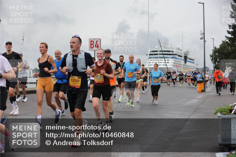 13.09.2026 - Kiel Lauf Andreas Tolksdorf http://msf.ph/oto/10460848 13.09.2026 12:01:31 Kiellinie 4, 38, 12537, 110, 8372, 3 meine-sportfotos.de