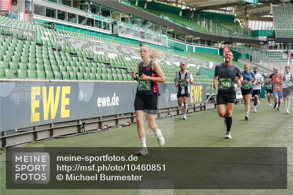 13.09.2026 - 21. swb-Marathon Bremen Michael Burmester http://msf.ph/oto/10460851 13.09.2026 12:55:02 Laufen im Stadion 161, 189, 201, 205, 385, 388, 461, 472, 481, 495, 560, 655, 666, 675, 816, 827, 854, 913, 1053, 1058, 1076, 1197, 1207, 1390, 1419, 1468, 1537, 1551, 1599, 1631, 1645, 1658, 2055, 2125, 2234, 2251, 2319, 2383, 2390, 2474, 2499, 2604, 2623, 2701, 2733, 2801, 2824, 2870, 2882, 2913, 2922, 2962, 2971, 3012, 3054, 3057, 3134, 3175, 3192, 3206, 3241, 3246, 3346, 3356, 3357, 3413, 3706, 3716, 3836, 4137, 4413, 4733, 5277, 5430, 5530, 6106, 2498, 3085 meine-sportfotos.de