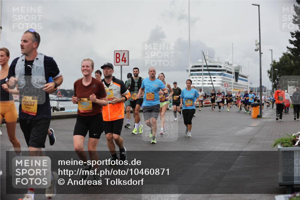 13.09.2026 - Kiel Lauf Andreas Tolksdorf http://msf.ph/oto/10460871 13.09.2026 12:01:32 Kiellinie 12537, 4, 1106, 8372, 3 meine-sportfotos.de