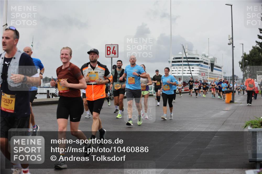 13.09.2026 - Kiel Lauf Andreas Tolksdorf http://msf.ph/oto/10460886 13.09.2026 12:01:32 Kiellinie 12537, 4, 11068, 8372, 7850, 3 meine-sportfotos.de
