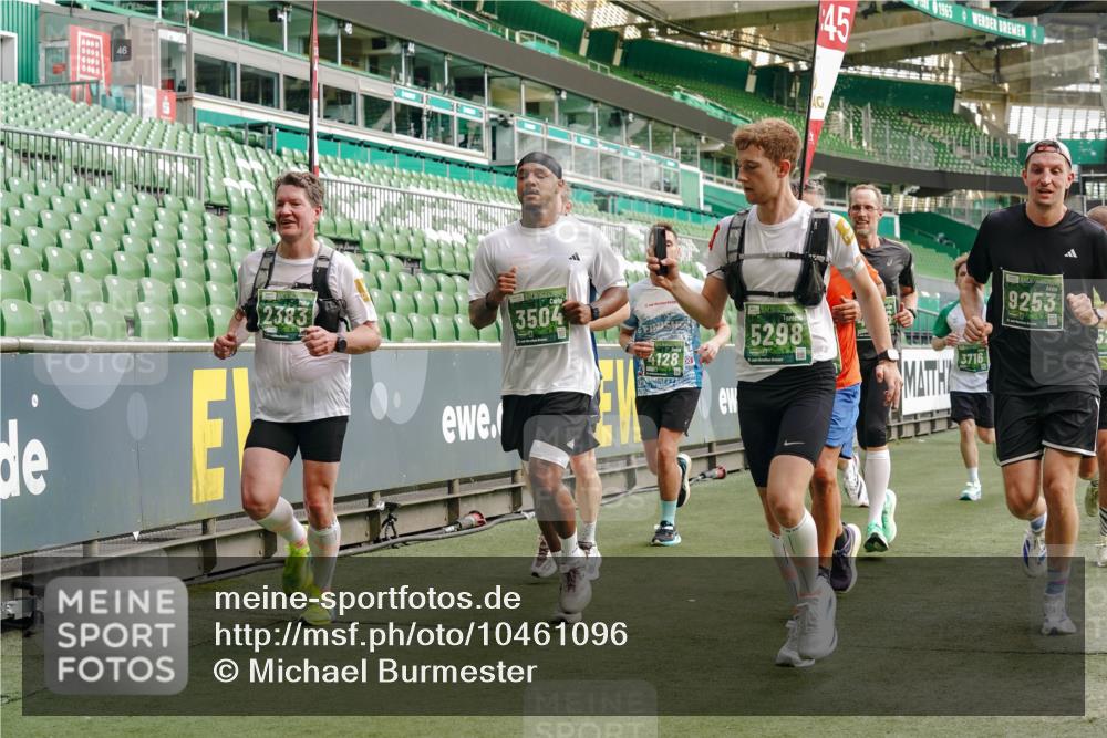 13.09.2026 - 21. swb-Marathon Bremen Michael Burmester http://msf.ph/oto/10461096 13.09.2026 12:55:06 Laufen im Stadion 161, 189, 201, 205, 385, 388, 411, 461, 472, 481, 495, 655, 666, 675, 816, 827, 854, 913, 1053, 1058, 1076, 1197, 1390, 1419, 1468, 1537, 1551, 1599, 1631, 1645, 1658, 2055, 2122, 2125, 2234, 2251, 2319, 2383, 2390, 2474, 2499, 2604, 2623, 2701, 2733, 2801, 2824, 2870, 2882, 2913, 2922, 2962, 2971, 3012, 3054, 3057, 3134, 3175, 3192, 3206, 3241, 3246, 3346, 3356, 3357, 3413, 3706, 3716, 3836, 4135, 4137, 4413, 4733, 5277, 5430, 5530, 6106, 2498, 3085 meine-sportfotos.de