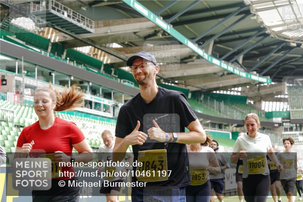 13.09.2026 - 21. swb-Marathon Bremen Michael Burmester http://msf.ph/oto/10461197 13.09.2026 10:34:25 Laufen im Stadion 10018, 10078, 10093, 10144, 10147, 10157, 10166, 10177, 10184, 10185, 10211, 10236, 10240, 10254, 10297, 10355, 10356, 10367, 10368, 10369, 10374, 10383, 10394, 10408, 10415, 10423, 10428, 10460, 10485, 10494, 10528, 10530, 10559, 10578, 10604, 10639, 10668, 10669, 10673, 10677, 10687, 10691, 10699, 10700, 10728, 10745, 10749, 10750, 10772, 10787, 10788, 10794, 10809, 10828, 10857, 10914, 10928, 11126, 11162, 11343, 11803, 11965, 10146, 10222 meine-sportfotos.de