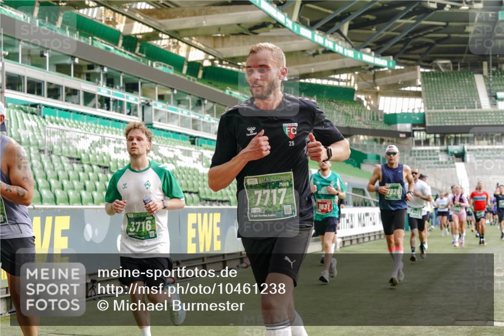 13.09.2026 - 21. swb-Marathon Bremen Michael Burmester http://msf.ph/oto/10461238 13.09.2026 12:55:09 Laufen im Stadion 161, 189, 201, 205, 385, 388, 411, 461, 472, 481, 495, 655, 666, 675, 816, 827, 854, 913, 1053, 1058, 1076, 1197, 1390, 1419, 1468, 1537, 1551, 1599, 1631, 1645, 1658, 2055, 2122, 2125, 2234, 2251, 2260, 2319, 2383, 2390, 2474, 2499, 2604, 2623, 2701, 2733, 2801, 2824, 2870, 2882, 2913, 2922, 2962, 2971, 3012, 3054, 3057, 3134, 3175, 3192, 3206, 3241, 3246, 3346, 3356, 3357, 3413, 3706, 3716, 3836, 4135, 4137, 4413, 4733, 5277, 5430, 5530, 6106, 2498, 3085 meine-sportfotos.de