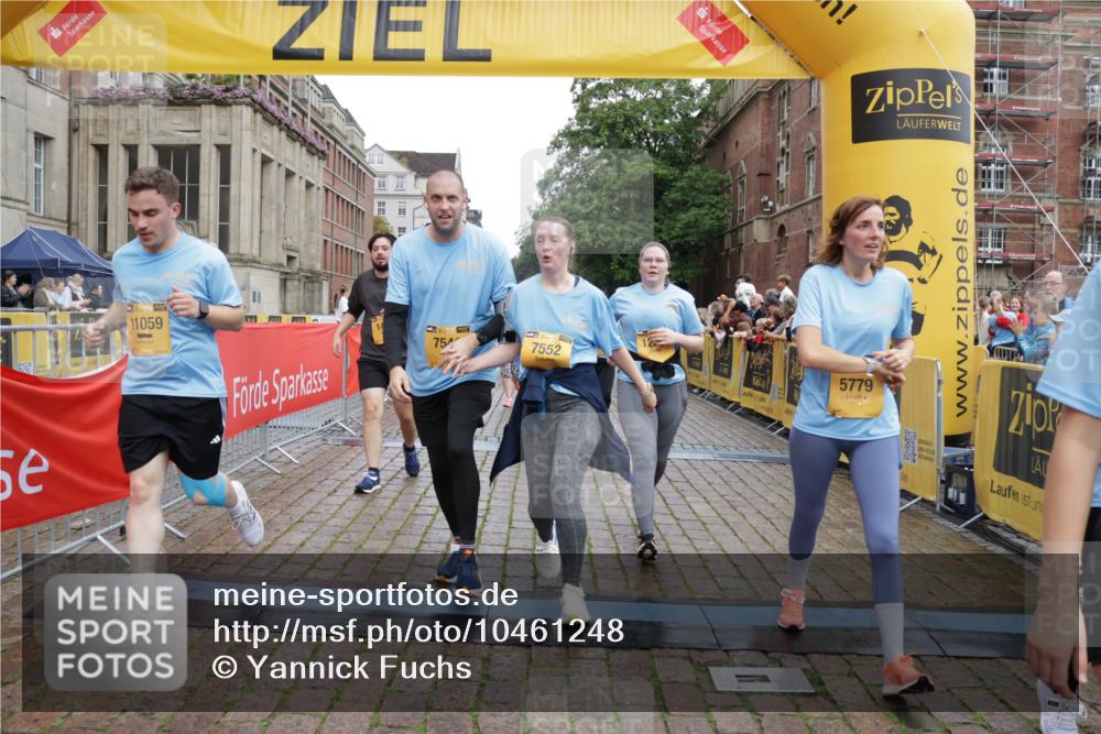 13.09.2026 - Kiel Lauf Yannick Fuchs http://msf.ph/oto/10461248 13.09.2026 09:53:30 Ziel 761, 802, 1417, 1499, 1718, 2886, 2948, 2978, 4920, 5779, 5789, 5988, 6180, 7185, 7429, 7541, 7552, 8260, 8353, 10495, 10929, 11059, 11073, 12284, 12493, 70, 175, 2058, 2399, 3205, 3581, 7140, 7143, 7226, 7495, 9568, 9707, 10275, 11312, 12417, 12468, 92, 852, 2657, 2691, 2748, 4144, 4626, 6254, 8502, 9057, 11872, 12390, 3581, 6241, 6613, 6845, 8851 meine-sportfotos.de