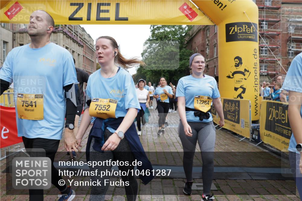 13.09.2026 - Kiel Lauf Yannick Fuchs http://msf.ph/oto/10461287 13.09.2026 09:53:31 Ziel 761, 802, 1417, 1499, 1718, 2886, 2948, 2978, 4920, 5779, 5789, 5988, 6180, 7185, 7429, 7541, 7552, 8260, 8353, 10495, 10929, 11059, 11073, 12284, 12493, 70, 175, 1718, 2058, 2399, 3205, 3581, 4920, 7140, 7143, 7226, 7495, 9568, 9707, 10275, 11312, 12417, 12468, 12493, 92, 852, 2657, 2691, 2748, 4144, 4539, 4626, 4803, 6254, 8502, 9057, 11872, 12390, 3581, 6241, 6613, 6845 meine-sportfotos.de