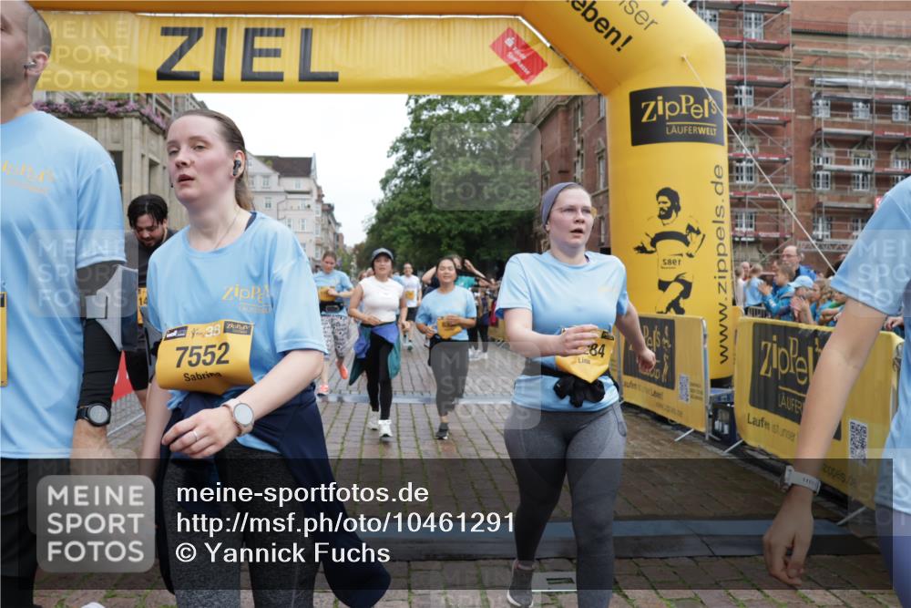 13.09.2026 - Kiel Lauf Yannick Fuchs http://msf.ph/oto/10461291 13.09.2026 09:53:31 Ziel 761, 802, 1417, 1499, 1718, 2886, 2948, 2978, 4920, 5779, 5789, 5988, 6180, 7185, 7429, 7541, 7552, 8260, 8353, 10495, 10929, 11059, 11073, 12284, 12493, 70, 175, 1718, 2058, 2399, 3205, 3581, 4920, 7140, 7143, 7226, 7495, 9568, 9707, 10275, 11312, 12417, 12468, 12493, 92, 852, 2657, 2691, 2748, 4144, 4539, 4626, 4803, 6254, 8502, 9057, 11872, 12390, 3581, 6241, 6613, 6845 meine-sportfotos.de