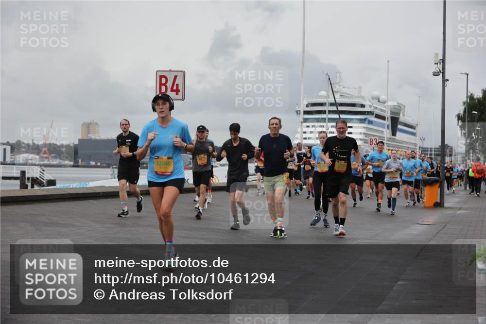 13.09.2026 - Kiel Lauf Andreas Tolksdorf http://msf.ph/oto/10461294 13.09.2026 12:01:48 Kiellinie 4, 1, 3, 12046, 8173, 3, 4 meine-sportfotos.de