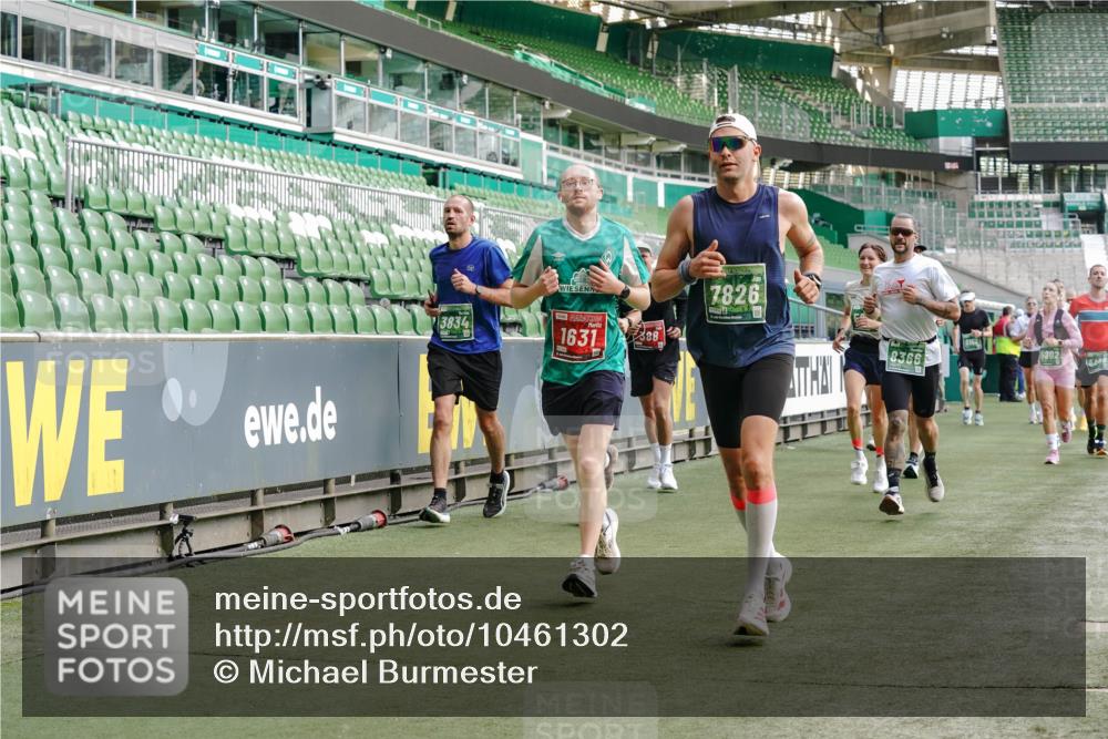 13.09.2026 - 21. swb-Marathon Bremen Michael Burmester http://msf.ph/oto/10461302 13.09.2026 12:55:11 Laufen im Stadion 161, 189, 201, 205, 385, 388, 411, 461, 472, 481, 495, 655, 666, 675, 816, 827, 854, 913, 1053, 1058, 1076, 1197, 1390, 1419, 1468, 1537, 1551, 1599, 1631, 1645, 1658, 2055, 2122, 2125, 2234, 2251, 2260, 2319, 2383, 2390, 2474, 2499, 2604, 2623, 2701, 2733, 2801, 2824, 2870, 2882, 2913, 2922, 2962, 2971, 3012, 3054, 3057, 3134, 3175, 3192, 3206, 3241, 3246, 3346, 3356, 3357, 3413, 3508, 3706, 3716, 3836, 4135, 4137, 4413, 4733, 5277, 5430, 5530, 6106, 2498, 3085 meine-sportfotos.de
