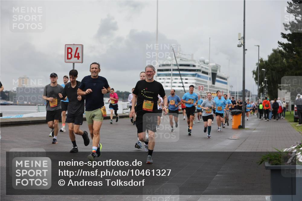 13.09.2026 - Kiel Lauf Andreas Tolksdorf http://msf.ph/oto/10461327 13.09.2026 12:01:50 Kiellinie 4, 8173, 39, 5354, 3 meine-sportfotos.de