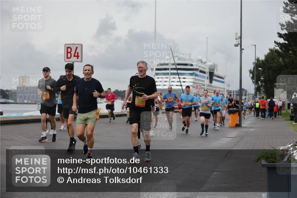 13.09.2026 - Kiel Lauf Andreas Tolksdorf http://msf.ph/oto/10461333 13.09.2026 12:01:50 Kiellinie 4, 8173, 5354, 3 meine-sportfotos.de