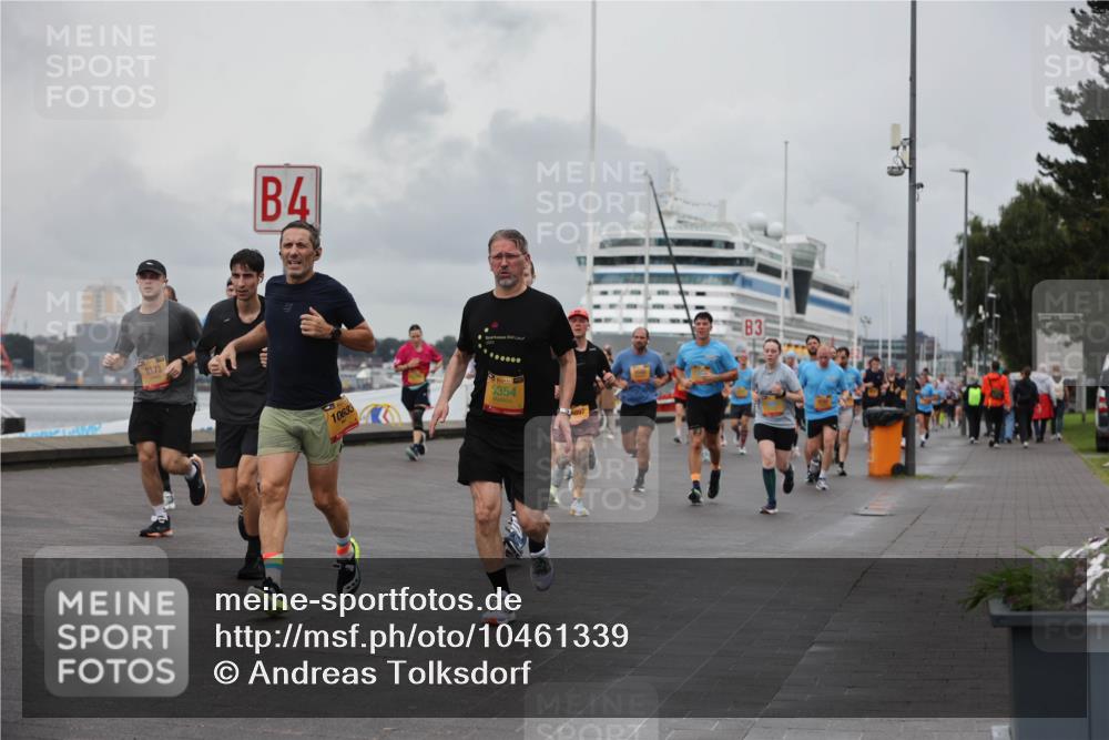 13.09.2026 - Kiel Lauf Andreas Tolksdorf http://msf.ph/oto/10461339 13.09.2026 12:01:50 Kiellinie 8173, 4, 10633, 354, 7897, 3 meine-sportfotos.de