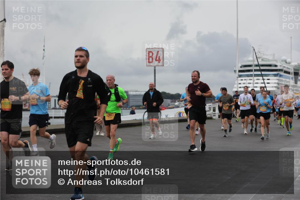 13.09.2026 - Kiel Lauf Andreas Tolksdorf http://msf.ph/oto/10461581 13.09.2026 12:02:11 Kiellinie 12524, 393, 12643, 4 meine-sportfotos.de
