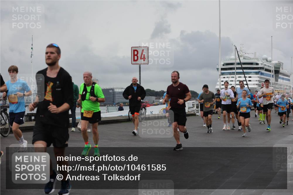 13.09.2026 - Kiel Lauf Andreas Tolksdorf http://msf.ph/oto/10461585 13.09.2026 12:02:11 Kiellinie 7393, 12643, 4 meine-sportfotos.de