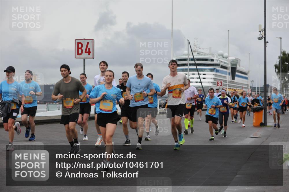 13.09.2026 - Kiel Lauf Andreas Tolksdorf http://msf.ph/oto/10461701 13.09.2026 12:02:15 Kiellinie 4, 6042, 0402, 5934, 3, 81, 88 meine-sportfotos.de
