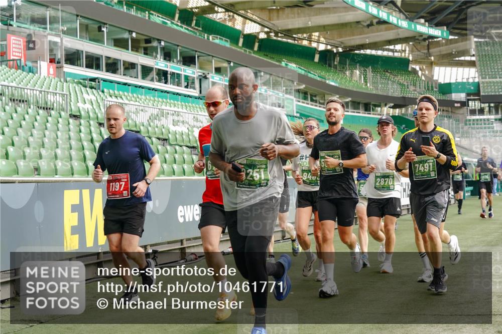 13.09.2026 - 21. swb-Marathon Bremen Michael Burmester http://msf.ph/oto/10461771 13.09.2026 12:55:19 Laufen im Stadion 161, 189, 201, 205, 307, 385, 388, 411, 461, 465, 481, 495, 655, 666, 816, 827, 854, 913, 1053, 1058, 1076, 1197, 1390, 1419, 1468, 1537, 1551, 1599, 1631, 1645, 1658, 1750, 2122, 2125, 2234, 2251, 2260, 2319, 2383, 2390, 2474, 2499, 2604, 2701, 2733, 2801, 2824, 2870, 2882, 2913, 2922, 2962, 2971, 3012, 3054, 3057, 3134, 3175, 3192, 3206, 3241, 3246, 3346, 3356, 3357, 3411, 3508, 3706, 3716, 3836, 4135, 4137, 4413, 4455, 4479, 4733, 5277, 5430, 5530, 6106, 2498, 3085 meine-sportfotos.de