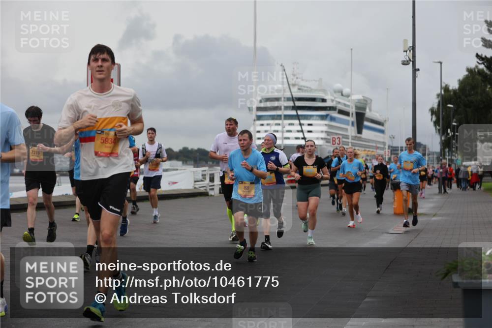 13.09.2026 - Kiel Lauf Andreas Tolksdorf http://msf.ph/oto/10461775 13.09.2026 12:02:17 Kiellinie 7318, 5934, 88, 3 meine-sportfotos.de