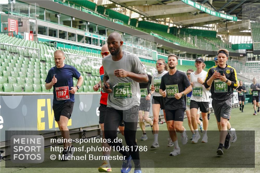 13.09.2026 - 21. swb-Marathon Bremen Michael Burmester http://msf.ph/oto/10461786 13.09.2026 12:55:19 Laufen im Stadion 161, 189, 201, 205, 307, 385, 388, 411, 461, 465, 481, 495, 655, 666, 816, 827, 854, 913, 1053, 1058, 1076, 1197, 1390, 1419, 1468, 1537, 1551, 1599, 1631, 1645, 1658, 1750, 2122, 2125, 2234, 2251, 2260, 2319, 2383, 2390, 2474, 2499, 2604, 2701, 2733, 2801, 2824, 2870, 2882, 2913, 2922, 2962, 2971, 3012, 3054, 3057, 3134, 3175, 3192, 3206, 3241, 3246, 3346, 3356, 3357, 3411, 3508, 3706, 3716, 3836, 4135, 4137, 4413, 4455, 4479, 4733, 5277, 5430, 5530, 6106, 2498, 3085 meine-sportfotos.de