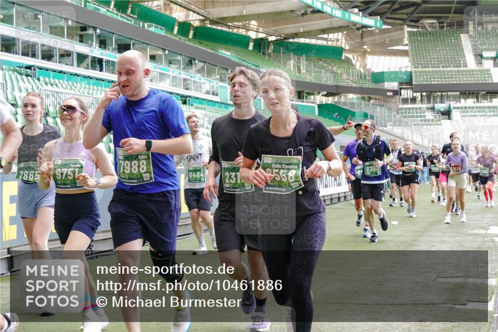 13.09.2026 - 21. swb-Marathon Bremen Michael Burmester http://msf.ph/oto/10461886 13.09.2026 13:12:25 Laufen im Stadion 118, 183, 265, 349, 514, 695, 702, 703, 843, 933, 1113, 1143, 1226, 1286, 1334, 1435, 1641, 1849, 1851, 1936, 1952, 1991, 2005, 2248, 2264, 2281, 2299, 2330, 2336, 2353, 2375, 2377, 2398, 2426, 2439, 2443, 2461, 2478, 2505, 2589, 2659, 2665, 2669, 2673, 2684, 2765, 2773, 2792, 2804, 2815, 2822, 2836, 2850, 2860, 2884, 2895, 2907, 2963, 2966, 2975, 2976, 3027, 3079, 3082, 3143, 3155, 3159, 3253, 3293, 3308, 3313, 3328, 3349, 3352, 3434, 3549, 551 meine-sportfotos.de
