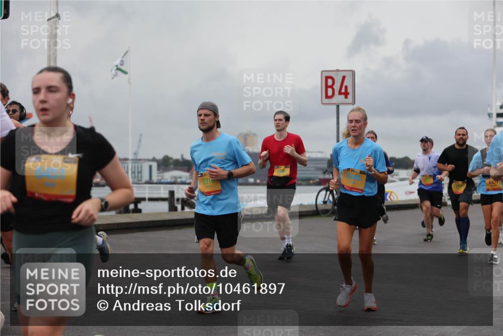 13.09.2026 - Kiel Lauf Andreas Tolksdorf http://msf.ph/oto/10461897 13.09.2026 12:02:22 Kiellinie 4, 39, 5316, 6477 meine-sportfotos.de