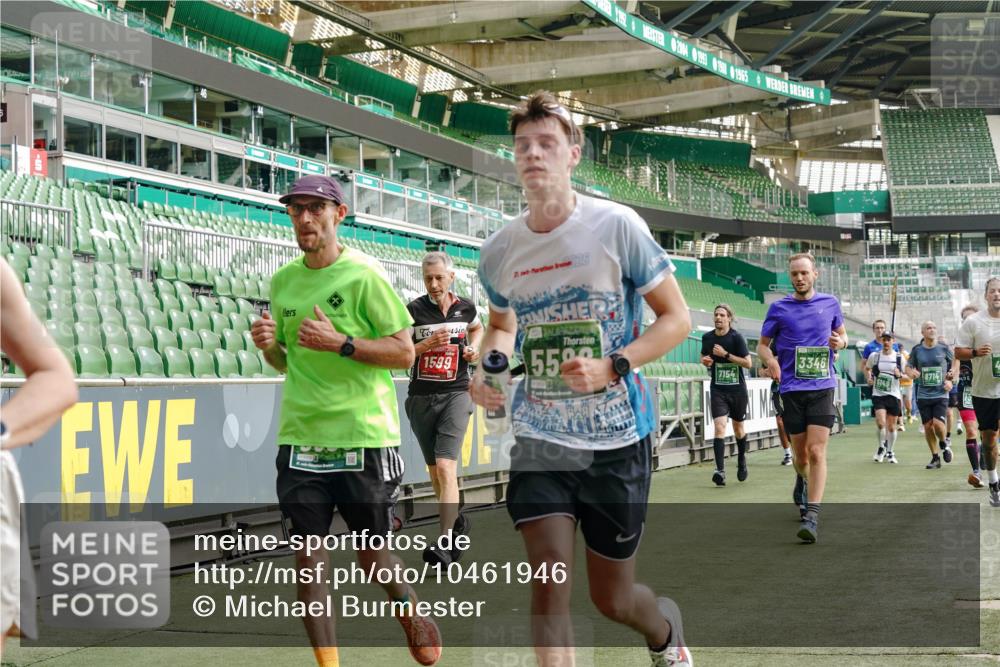 13.09.2026 - 21. swb-Marathon Bremen Michael Burmester http://msf.ph/oto/10461946 13.09.2026 12:55:22 Laufen im Stadion 161, 189, 201, 205, 307, 385, 388, 411, 461, 465, 481, 495, 655, 666, 816, 827, 854, 913, 926, 1053, 1058, 1197, 1390, 1419, 1537, 1551, 1599, 1631, 1645, 1658, 1750, 2122, 2125, 2234, 2251, 2260, 2319, 2383, 2390, 2474, 2499, 2604, 2701, 2733, 2801, 2824, 2870, 2882, 2913, 2922, 2962, 2971, 3012, 3054, 3057, 3134, 3175, 3192, 3206, 3241, 3246, 3346, 3356, 3357, 3411, 3508, 3706, 3716, 3836, 4135, 4137, 4171, 4413, 4455, 4479, 4733, 5277, 5430, 5530, 6106, 2498, 3085 meine-sportfotos.de