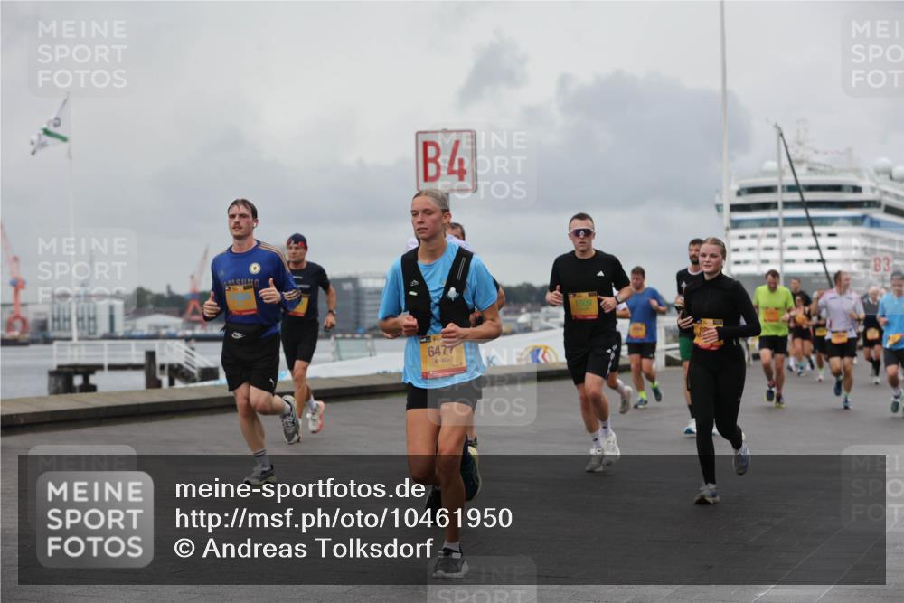 13.09.2026 - Kiel Lauf Andreas Tolksdorf http://msf.ph/oto/10461950 13.09.2026 12:02:25 Kiellinie 4, 6477, 1509, 3 meine-sportfotos.de