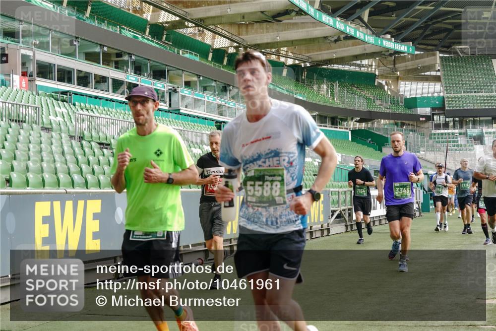 13.09.2026 - 21. swb-Marathon Bremen Michael Burmester http://msf.ph/oto/10461961 13.09.2026 12:55:22 Laufen im Stadion 161, 189, 201, 205, 307, 385, 388, 411, 461, 465, 481, 495, 655, 666, 816, 827, 854, 913, 926, 1053, 1058, 1197, 1390, 1419, 1537, 1551, 1599, 1631, 1645, 1658, 1750, 2122, 2125, 2234, 2251, 2260, 2319, 2383, 2390, 2474, 2499, 2604, 2701, 2733, 2801, 2824, 2870, 2882, 2913, 2922, 2962, 2971, 3012, 3054, 3057, 3134, 3175, 3192, 3206, 3241, 3246, 3346, 3356, 3357, 3411, 3508, 3706, 3716, 3836, 4135, 4137, 4171, 4413, 4455, 4479, 4733, 5277, 5430, 5530, 6106, 2498, 3085 meine-sportfotos.de