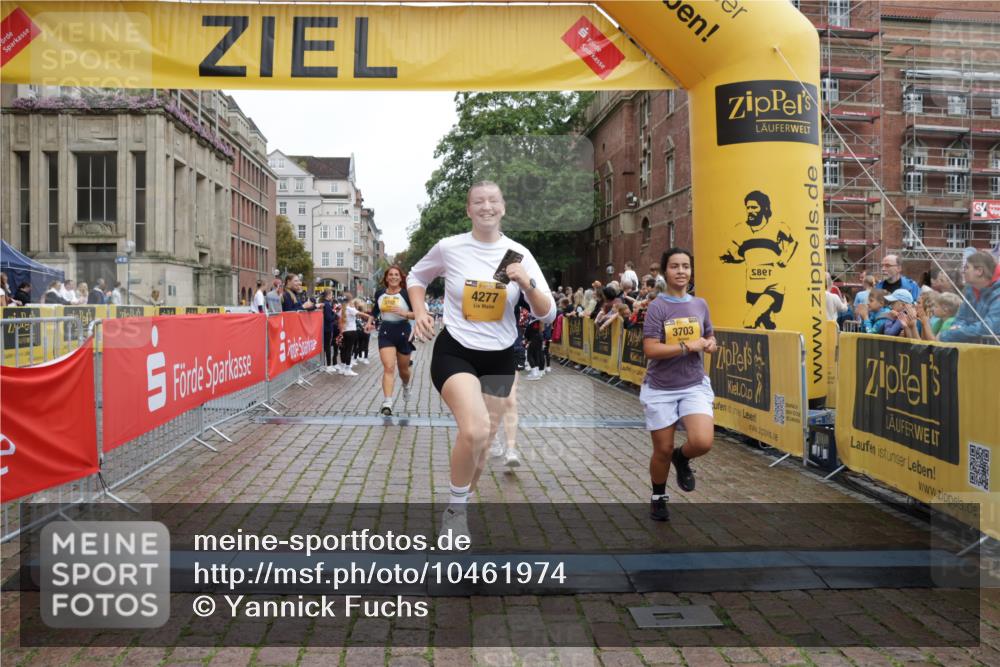 13.09.2026 - Kiel Lauf Yannick Fuchs http://msf.ph/oto/10461974 13.09.2026 09:54:08 Ziel 2815, 3148, 3702, 3703, 4277, 5670, 7458, 8325, 9587, 11100, 92, 200, 852, 2657, 2691, 2748, 2953, 4144, 4539, 4626, 4762, 4803, 4988, 5695, 5988, 6254, 7194, 8041, 8044, 8473, 8502, 9057, 9446, 9516, 10535, 11100, 11872, 12390, 1441, 2368, 2485, 2865, 3283, 4263, 6327, 6825, 6986, 7090, 7127, 10261, 10424, 10434, 12753, 761, 802, 1417, 1499, 2886, 2948, 2978, 5789, 5988, 7185, 7429, 10929 meine-sportfotos.de