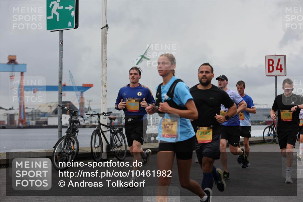 13.09.2026 - Kiel Lauf Andreas Tolksdorf http://msf.ph/oto/10461982 13.09.2026 12:02:26 Kiellinie 6477, 4, 38, 12145, 485, 4, 39, 1509 meine-sportfotos.de