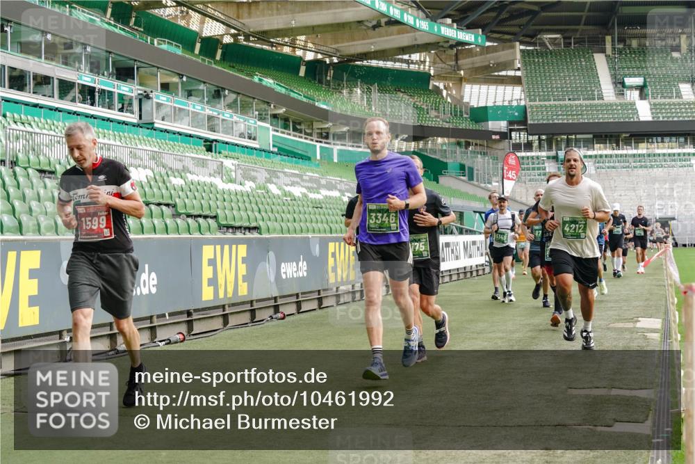 13.09.2026 - 21. swb-Marathon Bremen Michael Burmester http://msf.ph/oto/10461992 13.09.2026 12:55:23 Laufen im Stadion 161, 189, 201, 205, 307, 385, 388, 411, 461, 465, 481, 495, 655, 666, 827, 854, 913, 926, 1053, 1058, 1197, 1390, 1537, 1599, 1631, 1645, 1658, 1750, 2122, 2125, 2234, 2251, 2260, 2319, 2383, 2390, 2474, 2499, 2604, 2701, 2733, 2801, 2824, 2870, 2882, 2913, 2922, 2962, 2971, 3012, 3054, 3057, 3119, 3134, 3175, 3192, 3206, 3241, 3246, 3346, 3356, 3357, 3411, 3508, 3706, 3716, 3836, 4135, 4137, 4171, 4413, 4455, 4479, 4733, 5277, 5430, 5530, 6106, 2498, 3085 meine-sportfotos.de