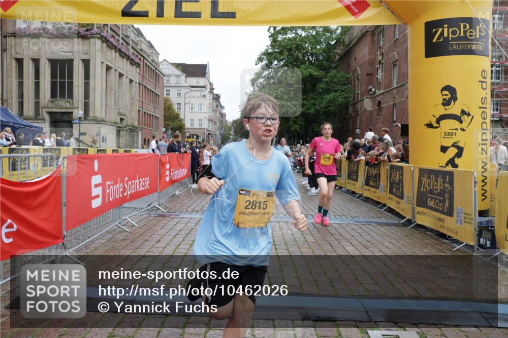 13.09.2026 - Kiel Lauf Yannick Fuchs http://msf.ph/oto/10462026 13.09.2026 09:54:12 Ziel 2815, 2865, 3148, 3283, 3702, 3703, 4263, 4277, 7127, 7458, 8325, 9587, 10261, 10434, 92, 200, 852, 2657, 2691, 2748, 2953, 4144, 4539, 4626, 4762, 4803, 4988, 5670, 5695, 6254, 7194, 8041, 8044, 8473, 8502, 9057, 9446, 9516, 10535, 11100, 11872, 12390, 1414, 1441, 2368, 2485, 5030, 5937, 6327, 6825, 6986, 7090, 8830, 10424, 12750, 12751, 12753, 92, 761, 852, 2886, 2948, 2978, 4626, 5988, 6254, 7185, 7429, 8502, 10929 meine-sportfotos.de