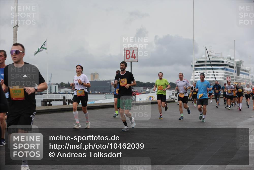 13.09.2026 - Kiel Lauf Andreas Tolksdorf http://msf.ph/oto/10462039 13.09.2026 12:02:28 Kiellinie 1509, 881, 8928, 4, 11557, 3 meine-sportfotos.de