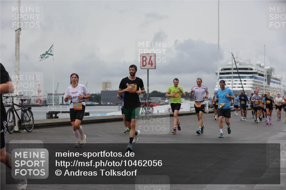 13.09.2026 - Kiel Lauf Andreas Tolksdorf http://msf.ph/oto/10462056 13.09.2026 12:02:28 Kiellinie 881, 28, 4, 3 meine-sportfotos.de