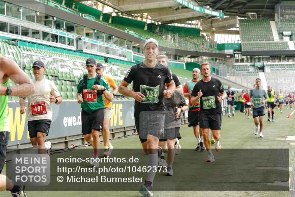 13.09.2026 - 21. swb-Marathon Bremen Michael Burmester http://msf.ph/oto/10462373 13.09.2026 12:55:32 Laufen im Stadion 161, 189, 201, 205, 307, 385, 388, 411, 461, 465, 481, 495, 655, 666, 854, 913, 926, 1053, 1058, 1197, 1390, 1537, 1599, 1631, 1645, 1658, 1750, 2122, 2125, 2234, 2251, 2260, 2319, 2383, 2390, 2474, 2535, 2604, 2733, 2801, 2824, 2870, 2922, 2948, 2962, 3012, 3054, 3057, 3119, 3134, 3175, 3192, 3202, 3206, 3241, 3246, 3290, 3346, 3348, 3356, 3357, 3411, 3508, 3706, 3716, 3836, 4135, 4137, 4171, 4413, 4455, 4479, 4733, 5277, 5430, 5530, 6106, 2498, 3085 meine-sportfotos.de