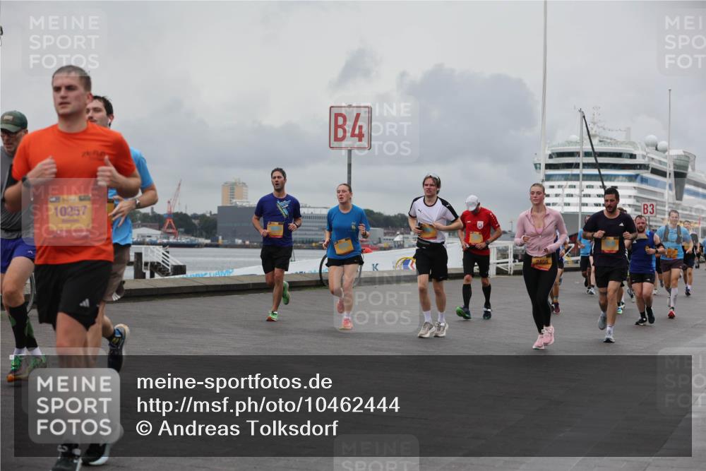13.09.2026 - Kiel Lauf Andreas Tolksdorf http://msf.ph/oto/10462444 13.09.2026 12:02:45 Kiellinie 10257, 4, 2459, 3 meine-sportfotos.de