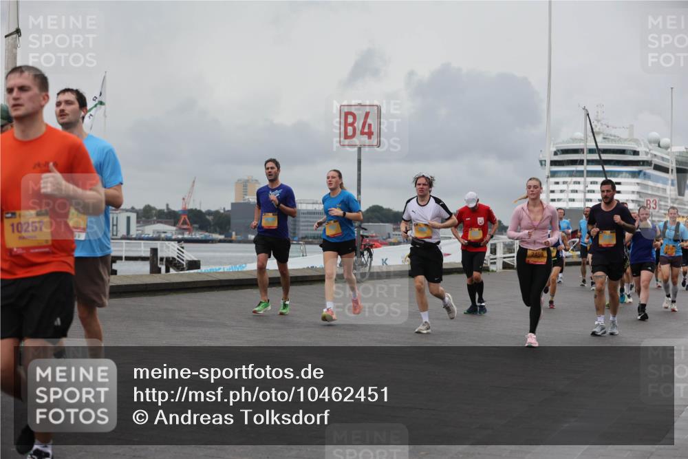 13.09.2026 - Kiel Lauf Andreas Tolksdorf http://msf.ph/oto/10462451 13.09.2026 12:02:46 Kiellinie 10257, 4, 2459, 3 meine-sportfotos.de