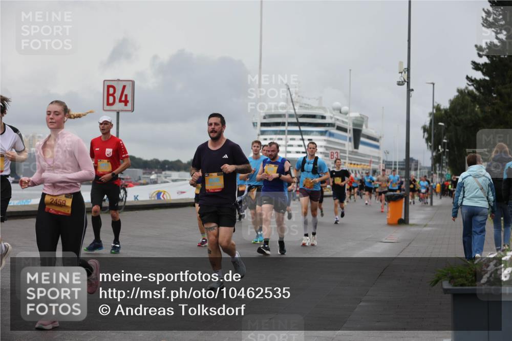 13.09.2026 - Kiel Lauf Andreas Tolksdorf http://msf.ph/oto/10462535 13.09.2026 12:02:48 Kiellinie 2459, 4, 3 meine-sportfotos.de