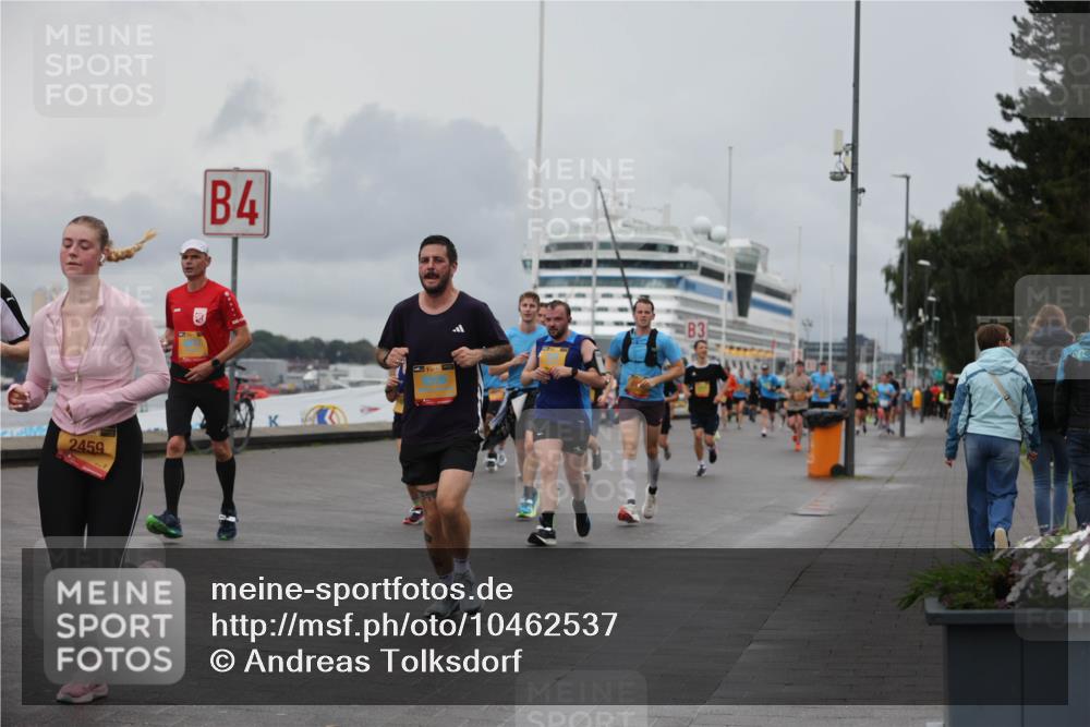 13.09.2026 - Kiel Lauf Andreas Tolksdorf http://msf.ph/oto/10462537 13.09.2026 12:02:48 Kiellinie 2459, 4, 3 meine-sportfotos.de