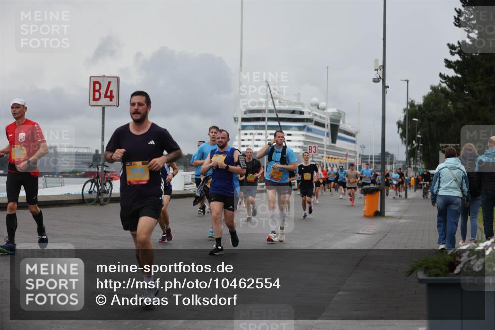 13.09.2026 - Kiel Lauf Andreas Tolksdorf http://msf.ph/oto/10462554 13.09.2026 12:02:49 Kiellinie 4, 3 meine-sportfotos.de