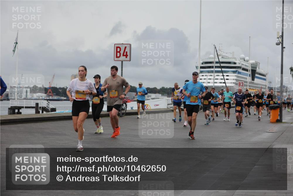 13.09.2026 - Kiel Lauf Andreas Tolksdorf http://msf.ph/oto/10462650 13.09.2026 12:03:02 Kiellinie 4, 3, 3 meine-sportfotos.de