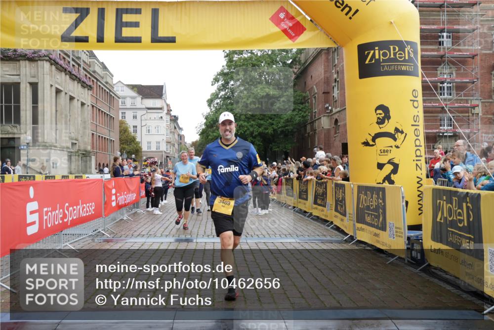 13.09.2026 - Kiel Lauf Yannick Fuchs http://msf.ph/oto/10462656 13.09.2026 09:54:46 Ziel 449, 2979, 3489, 3846, 4911, 4948, 5503, 5504, 6955, 7661, 7813, 7819, 8327, 9509, 9932, 1414, 1441, 2368, 2485, 2865, 3283, 4263, 5030, 5937, 6327, 6815, 6825, 6986, 7090, 7127, 8325, 8830, 9587, 10261, 10424, 10434, 12750, 12751, 12753, 1412, 1436, 4107, 4640, 5307, 6054, 6158, 7969, 9588, 9790, 10635, 2815, 3148, 3702, 3703, 4277, 7458, 8325, 9587 meine-sportfotos.de